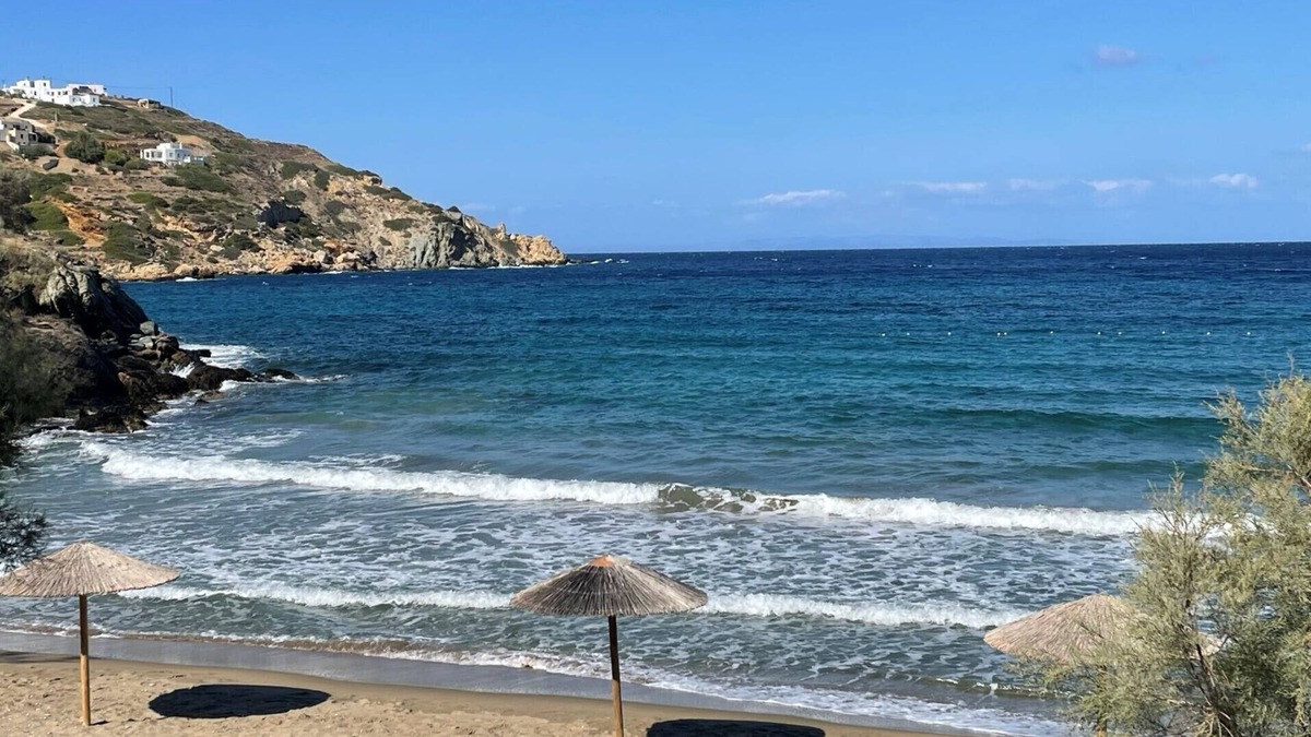 Finikas Villa | Picture Perfect 3 Bedroom Villa with Sea Views close to Beach and Restaurants