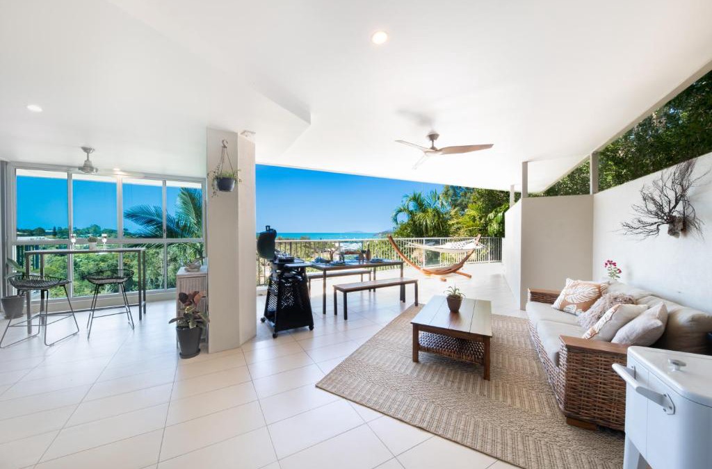 Airlie Beach Villa | Picture Perfect On Azure