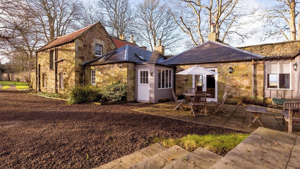 Aberlady Cottage | Picturesque 3-bedroom historic cottage, set in beautiful grounds. Sleeps 6.