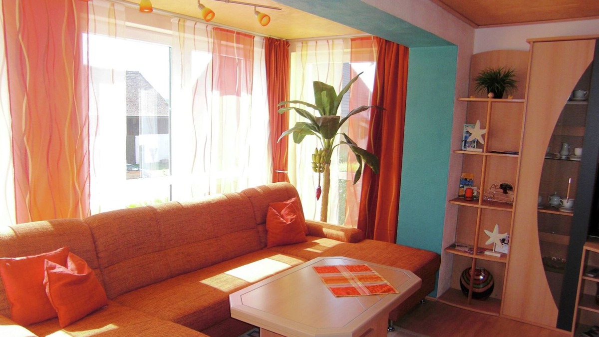 Lichtenhain Apartment | Picturesque Apartment in Lichtenhain with Pond