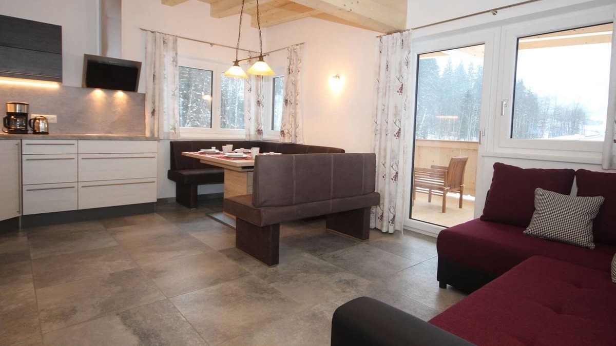 Grundau House | Picturesque Holiday Home with Terrace in Kirchberg
