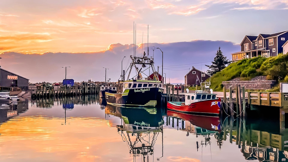 Hall's Harbour House | Picturesque, Authentic Bay of Fundy Seaside Experience