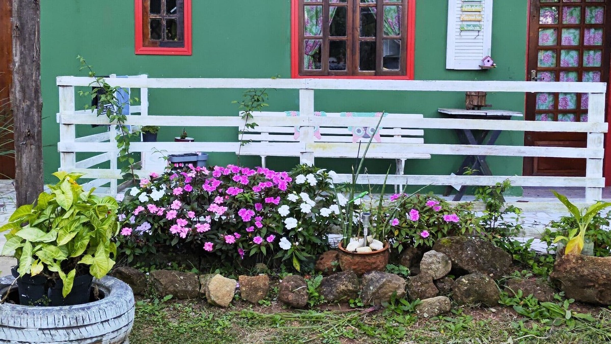 Mairipora Apartment | Picturesque bungalow