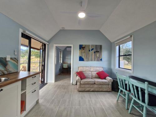 Broke Villa | Picturesque Cabin, Broke NSW