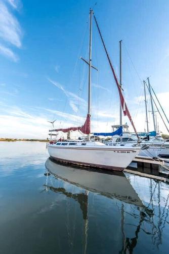 St. Augustine Boat Rental | Picturesque Equipped Boat Rental Incredible for a Relaxing Getaway in Florida