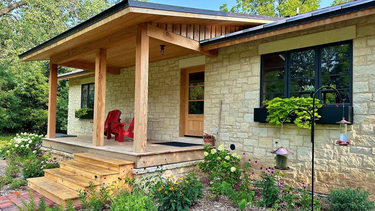 Manhattan Cottage | Picturesque Woodland Cottage in the Tallgrass Prairie