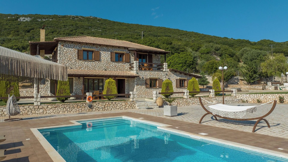 Agios Eleftherios Villa | Piedra Villa 4 bedroom luxury villa with private pool