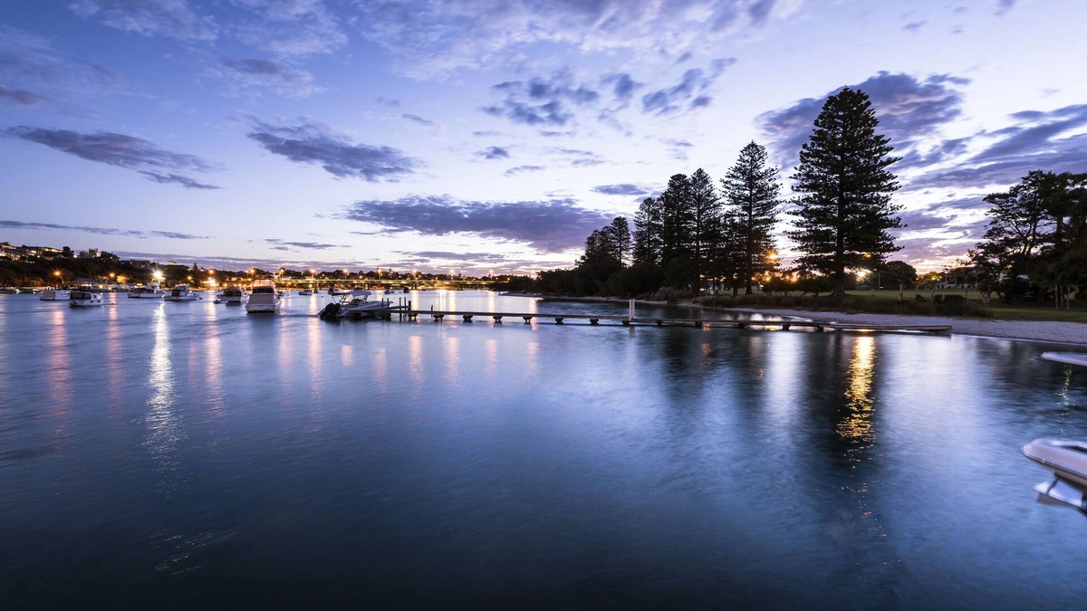 North Fremantle Apartment | Pier 21 Riverside Apartment Hotel
