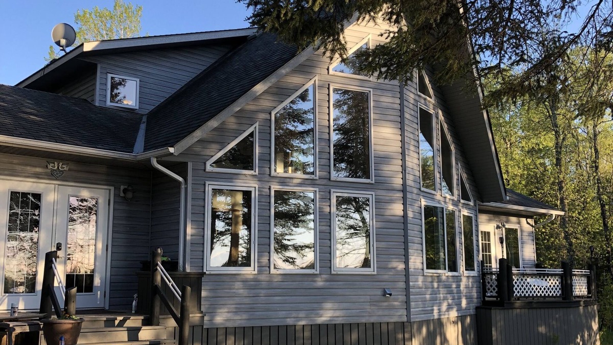Northern Ontario Cottage | Pier 6 - Ultimate 5 bedroom family destination on beautiful Shoal Lake/LOTW ON