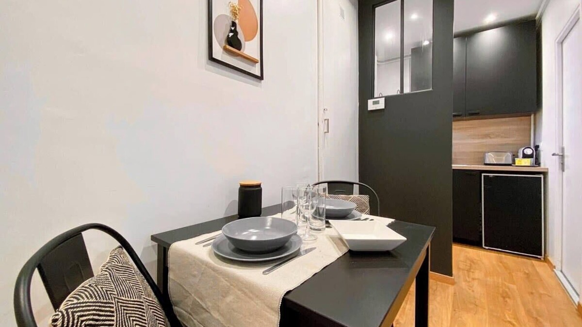 Quartier Saint-Marc - Croix de Pierre - Saint-Nicaise Apartment | Pierre : *proche Place Saint Marc*