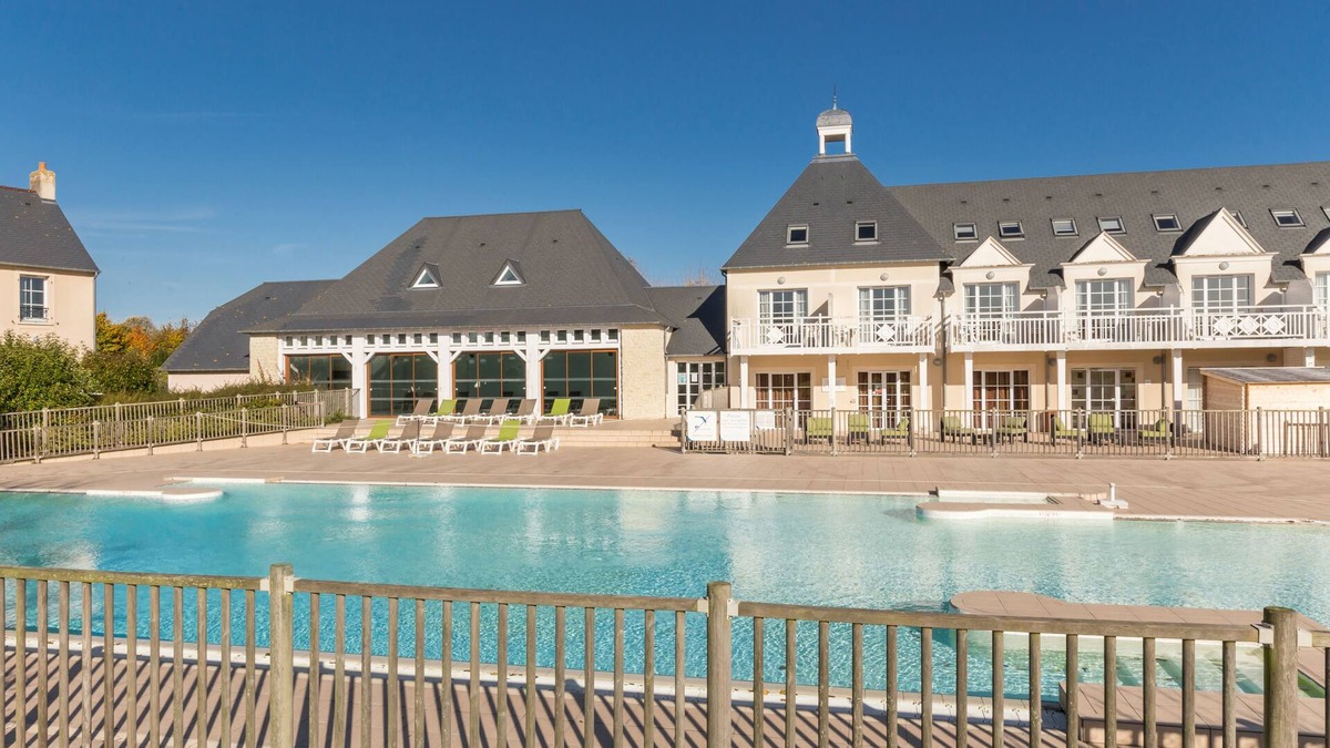 Port-en-Bessin-Huppain House | Pierre & Vacances Residence Le Green Beach