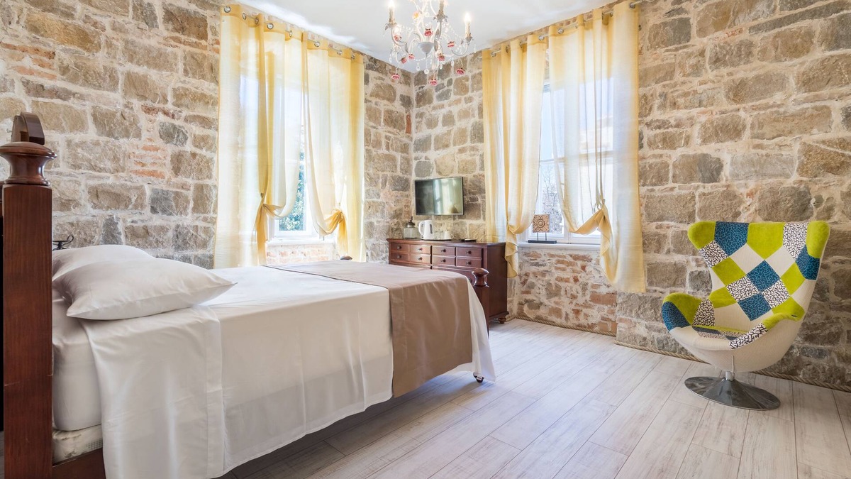 Bacvice Hotel | PIETRA ROSSA Luxury Rooms