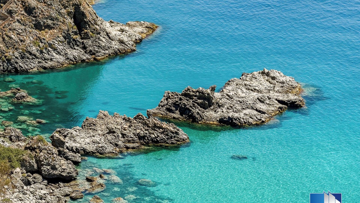 Calalunga-Pietragrande Villa | [pietragrande] Seaside Paradise Haven