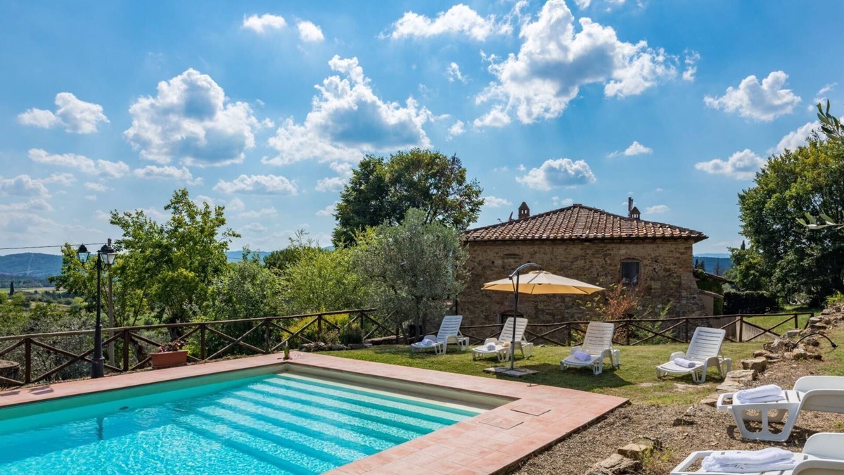 Pieve a Presciano Villa | PIEVE-LOGGIATO - LOGGIATO