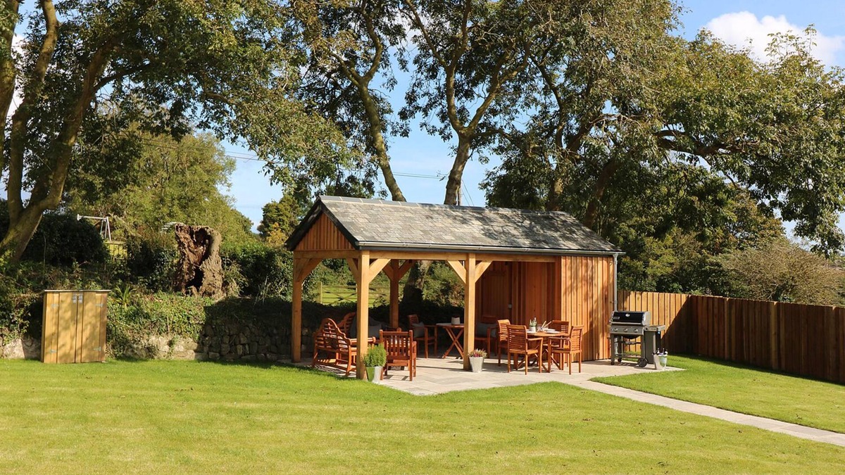 Falmouth Cottage | Pig House, Boskensoe Barns