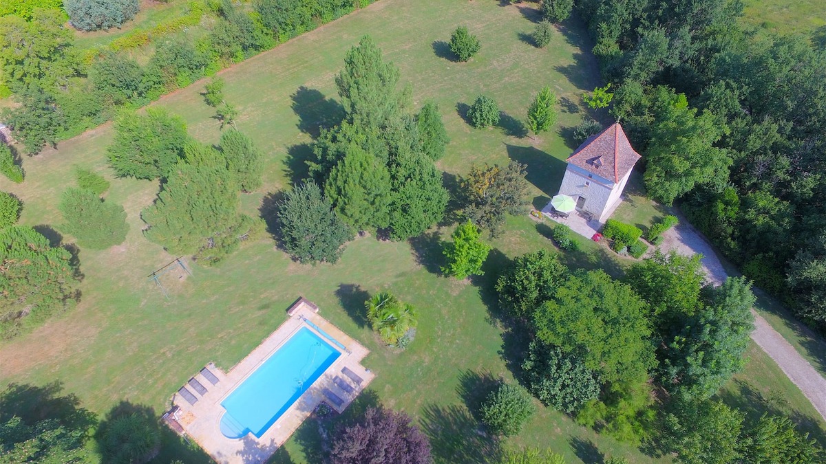 Saint-Loup House | PIGEONNIER 19 ° - all comfort - calm, charm and tranquility