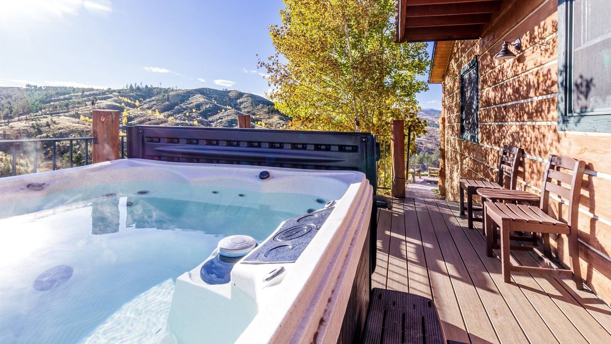 Woodland Park Cabin | Pikes Peak Ranch - Eagle Crest Cabin
