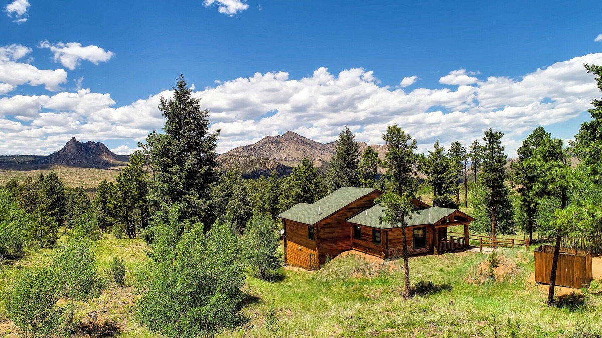 Woodland Park Cabin | Pikes Peak Ranch - Angler's Cove Cabin
