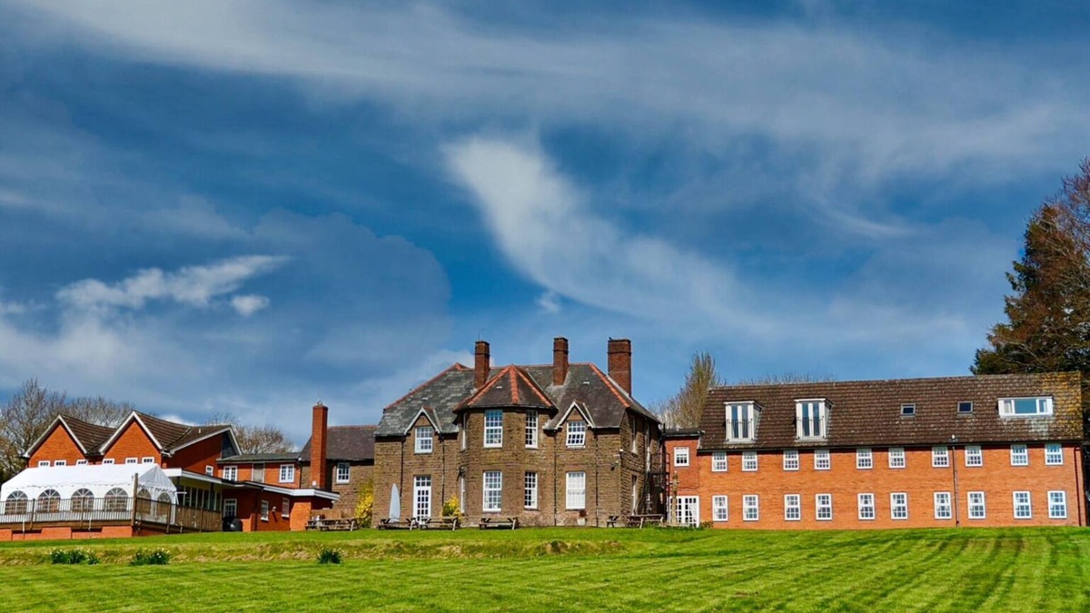 Much Birch Hotel | Pilgrim Hotel