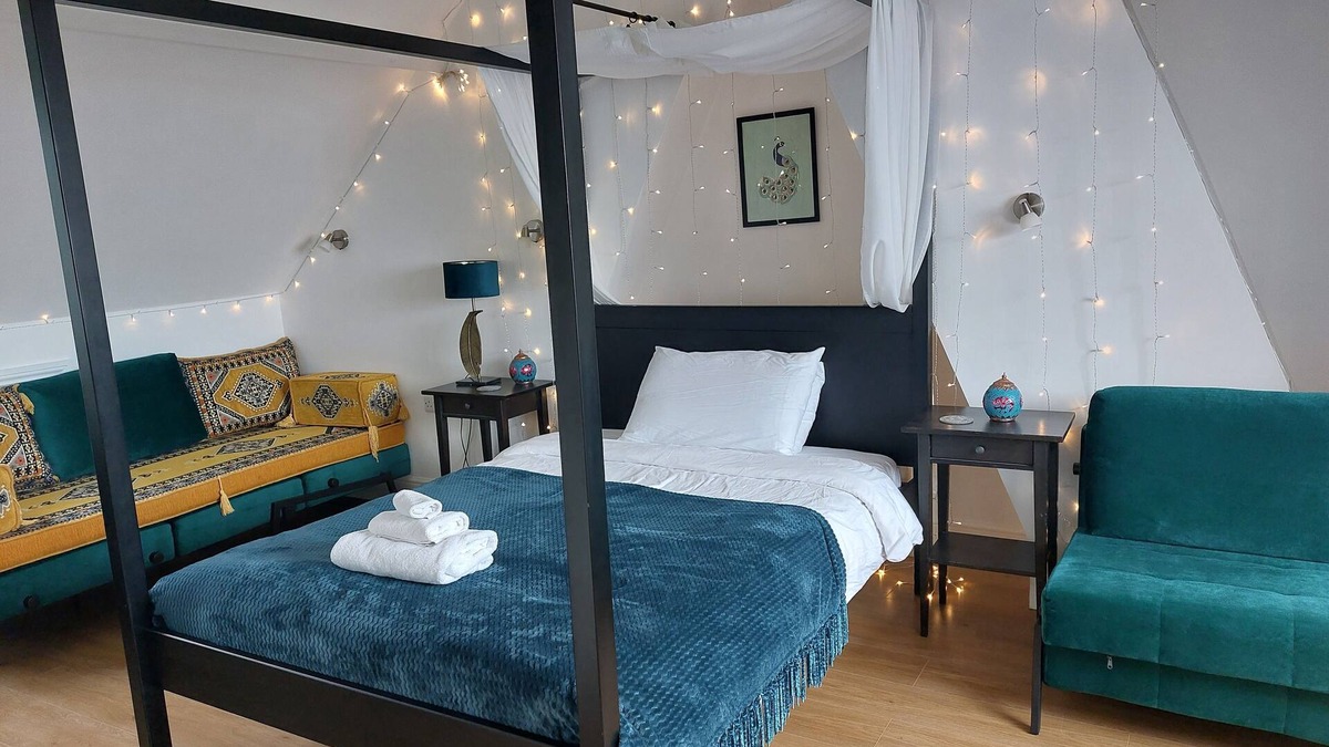 Glastonbury House | Pilgrims of the Goddess - Room 7