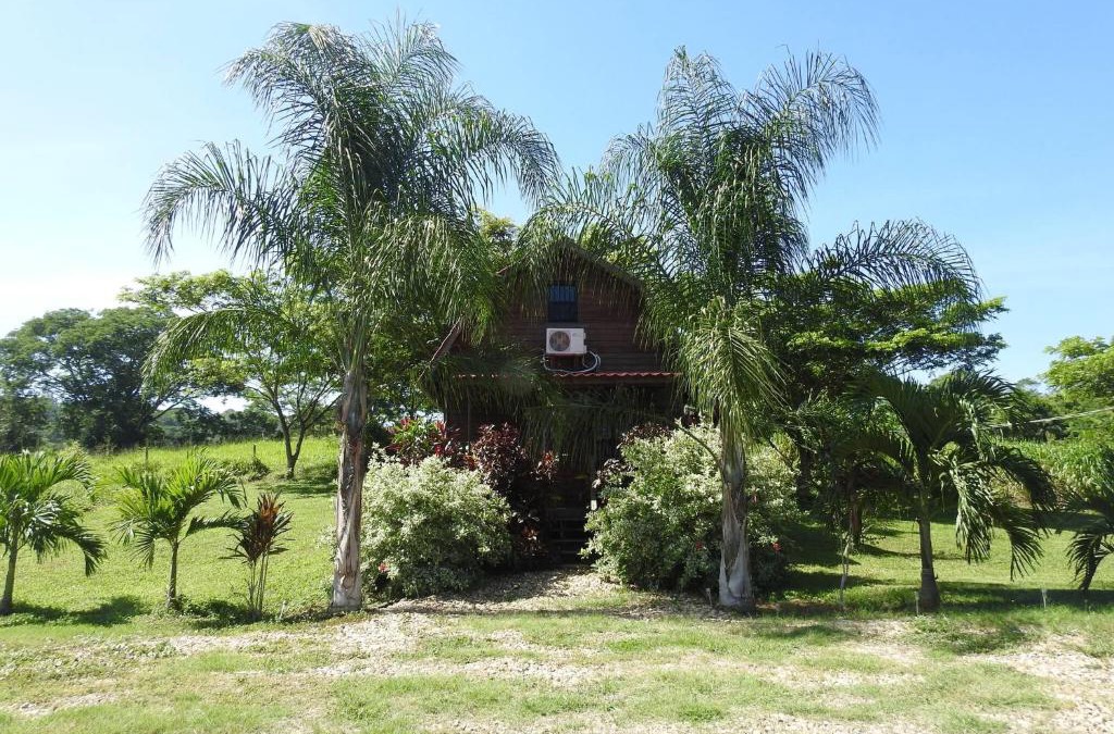 Santa Elena House | Pilgrims Paradise Cabin 2