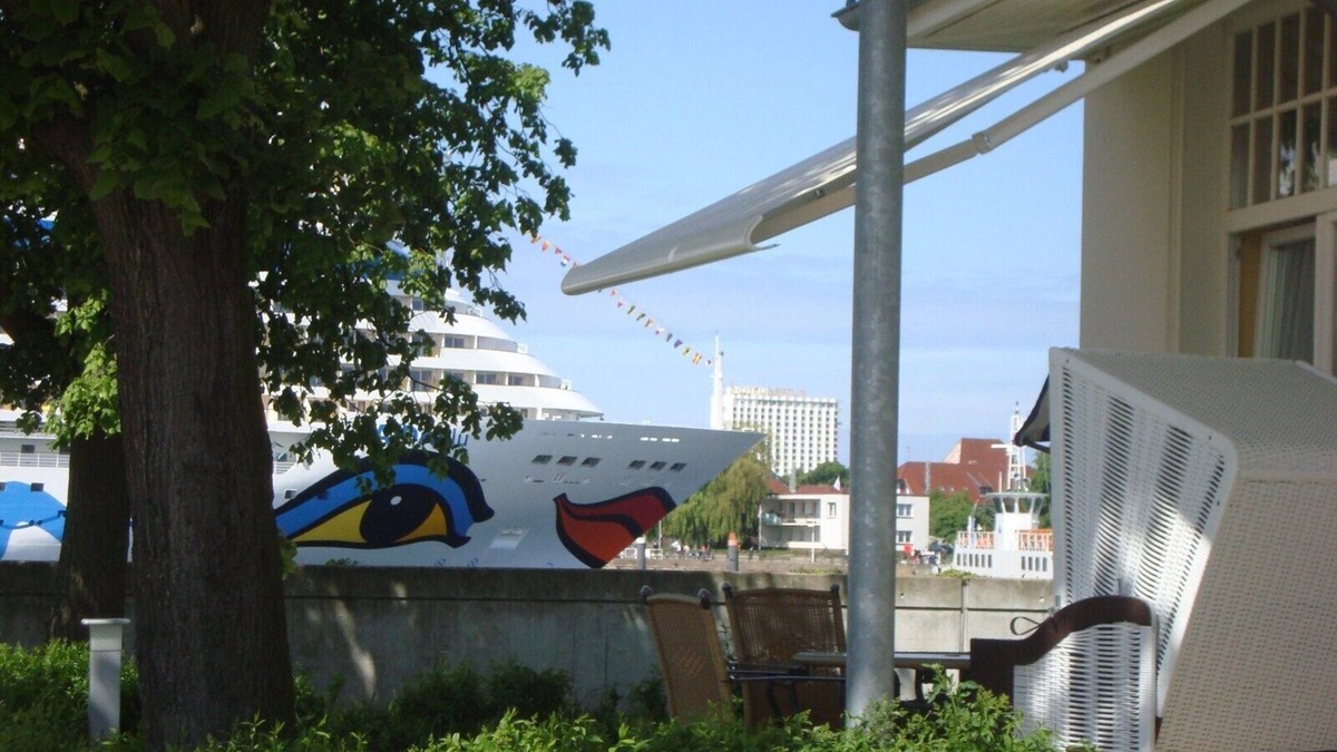 Hohe Dune Apartment | Pilot house, dream ship dream view