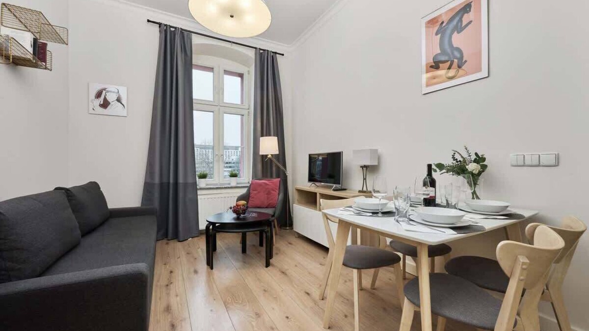 Wroclaw City Center Apartment | Pilsudskiego 91 | Center | Market Square in Wroclaw