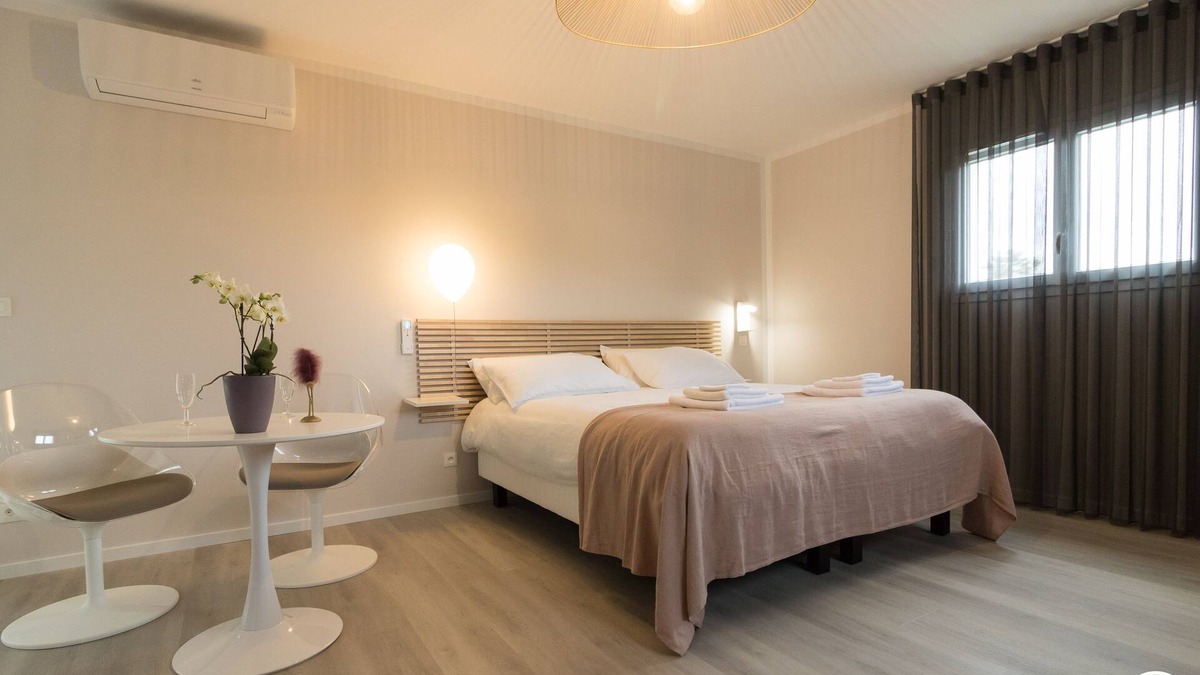 Cugnaux Apartment | Pin-Up Suite