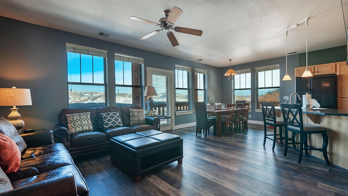 Pinebrook Condo | Pine Brook Point T2: 2 bedroom, 2 bath, quite location