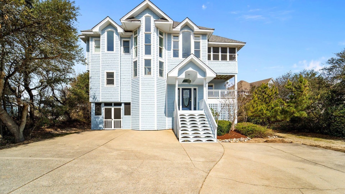 Pine Island House | Pine Island Perfection - 3min to beach w Pool,Spa!