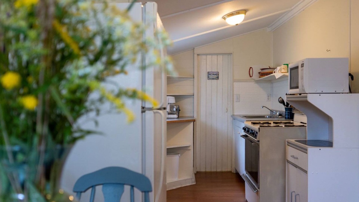 Gravenhurst Cottage | Pine Lake: 2-Bedroom Cottage #2 "Shortleaf Pine"