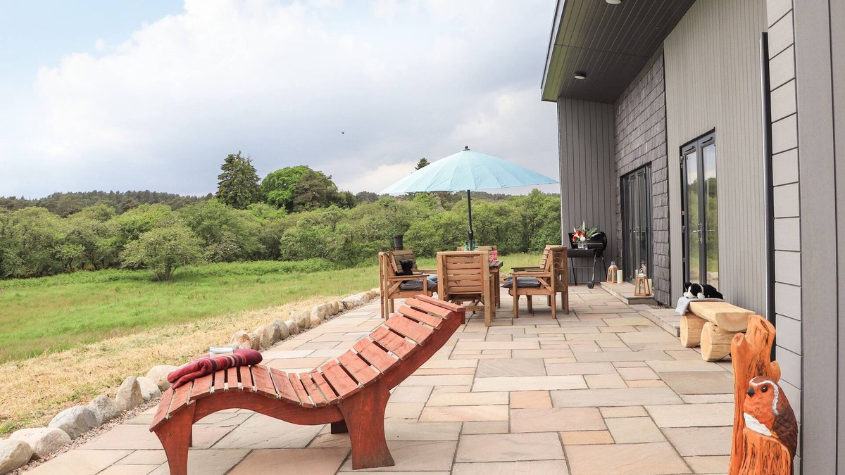 Dornoch Cottage | PINE MARTEN, pet friendly, character holiday cottage in Dornoch