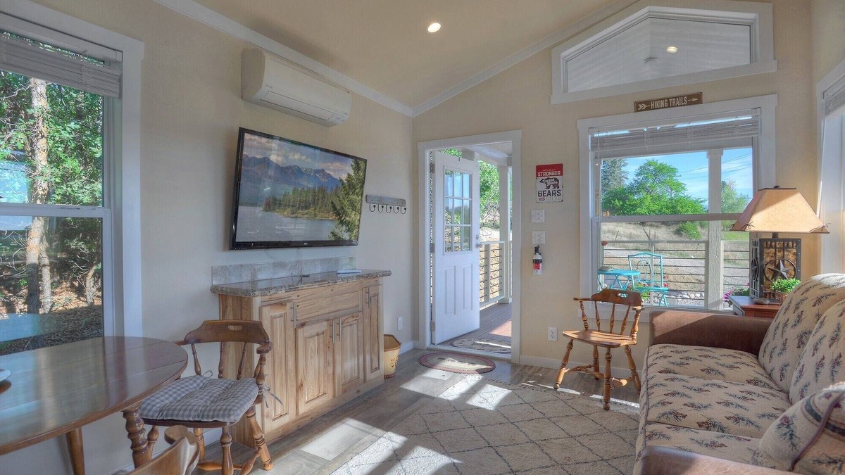 Bayfield Cabin | Pine River Model Cabin | Riverfront Views/Access - Privacy, A/C, Near Town