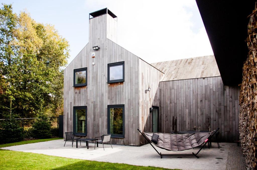 Herbeumont House | Pine Tree
