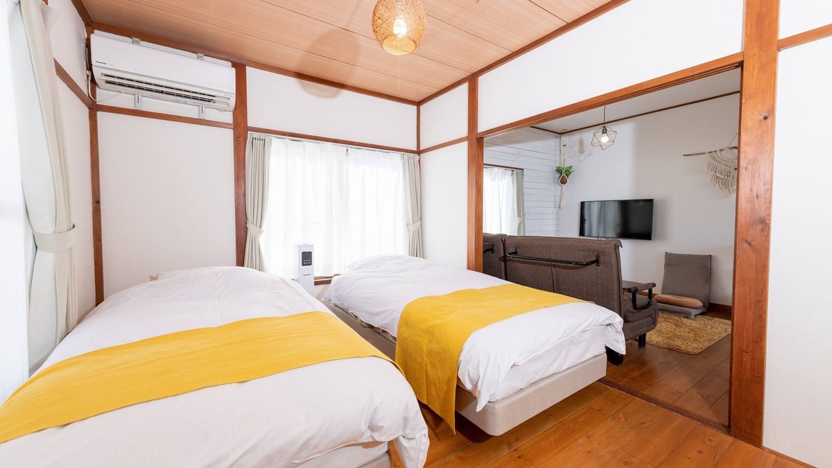 Koshigoe Apartment | Pine Tree