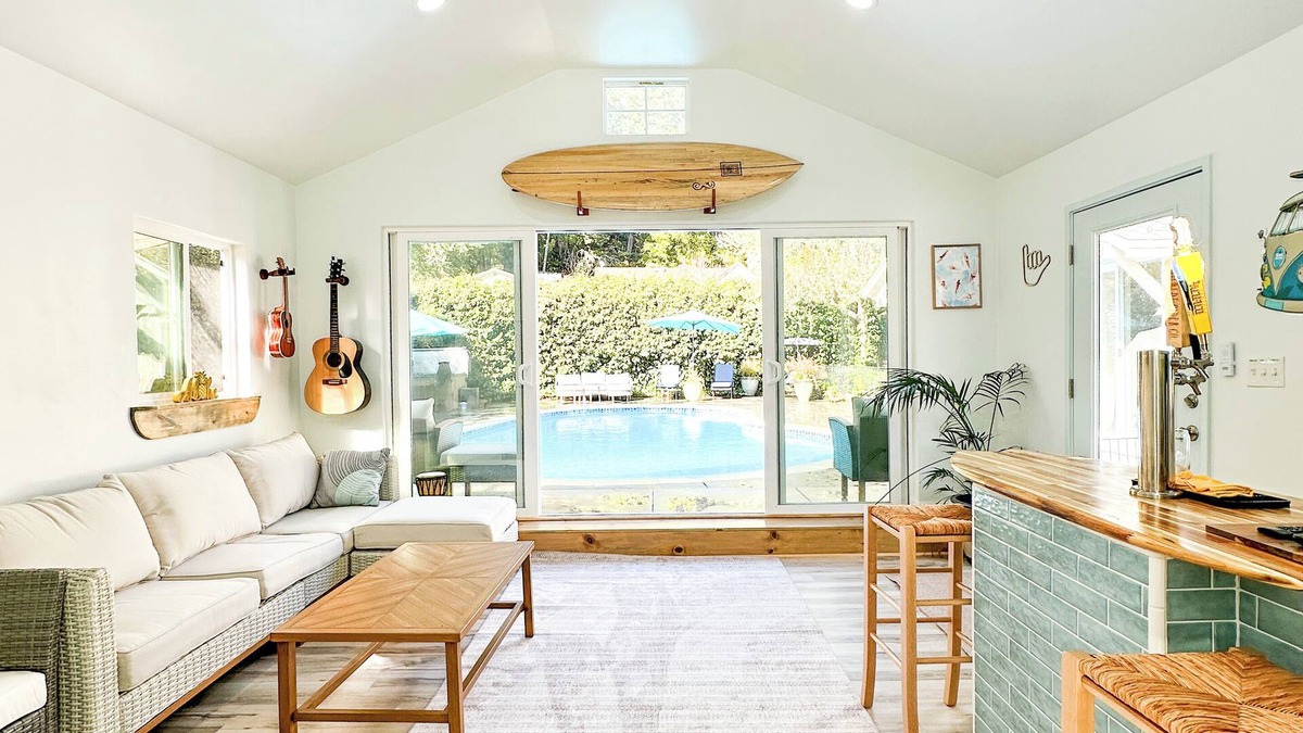 Garberville House | Pineapple Resort- Private Spa, Comforts of home
