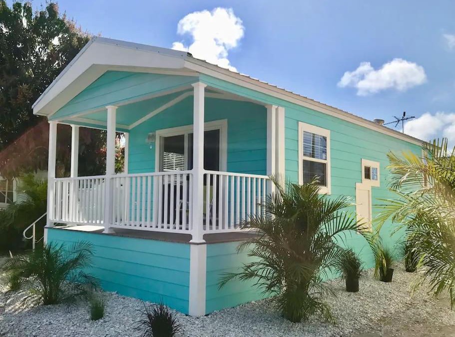 Southgate House | Pinecraft Blue Heron Tiny Home