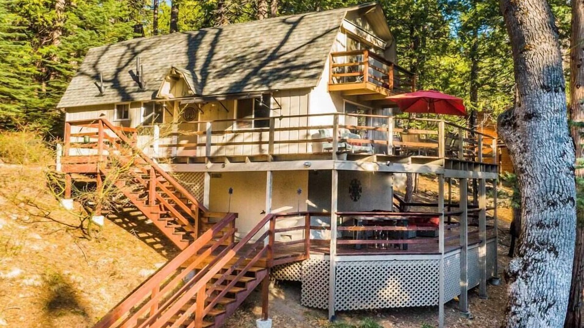 Cold Springs Cabin | Pinecrest Hideaway! Cozy cabin near Dodge Ridge Ski Resort and Pinecrest Lake