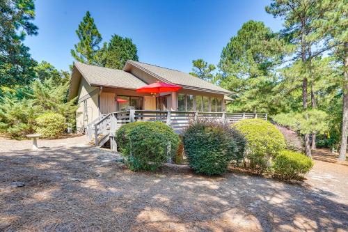Pinehurst House | Pinehurst Home Fire Pit, BBQ and Golf Course View!