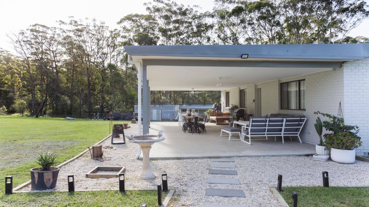 Woollamia House | Pines Escape is bright and spacious with a lovely homely feel