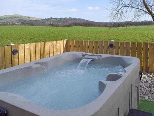Dunfermline House | Pinewood Cabin