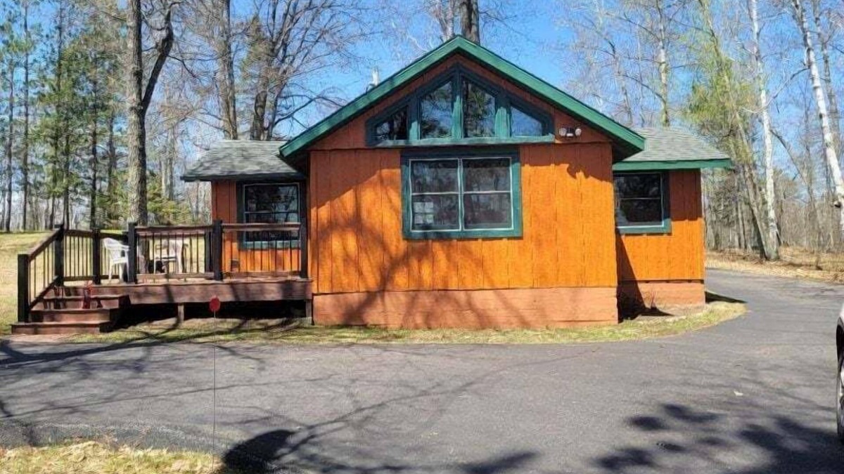 Solon Springs Cabin | Pinewood Cabin on Upper Eau Claire Lake in Barnes, WI