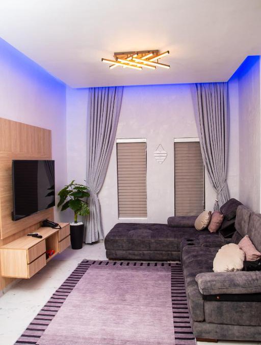 Abuja Apartment | Pinewood Suite+ GYM+Snooker board. Rhodabode Nile