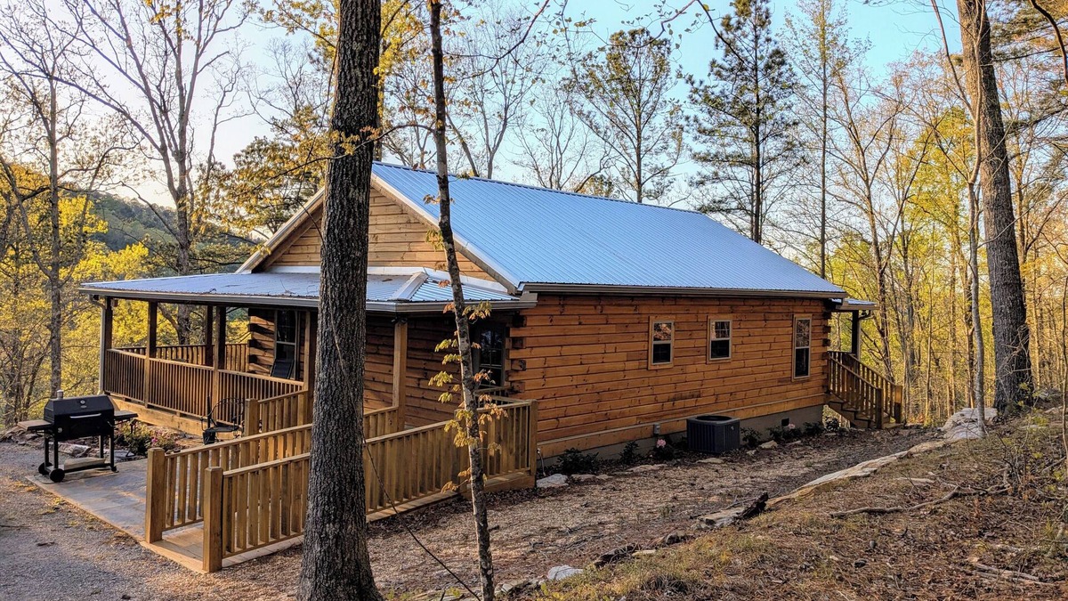 Talladega House | Pinhoti Ridge Retreat Cabin 3 Treetop