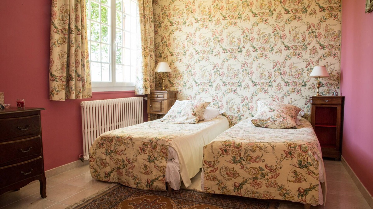 Vergt House | Pink Chamber: charm and sweetness