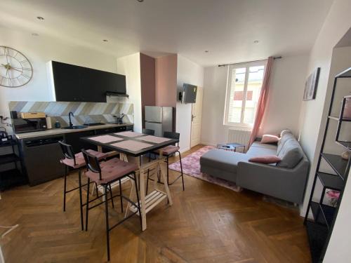 Louviers Apartment | Pink Cosy