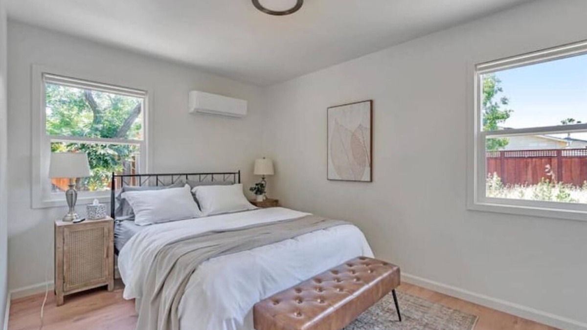 Livermore House | Pink Door, Livermore! Queen Bed - 0.5 Miles to downtown