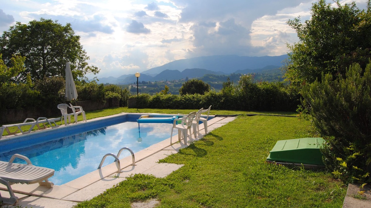 San Pietro di Feletto Villa | PINK HOUSE VILLA, close Venice, Prosecco hills and Dolomites, Cortina