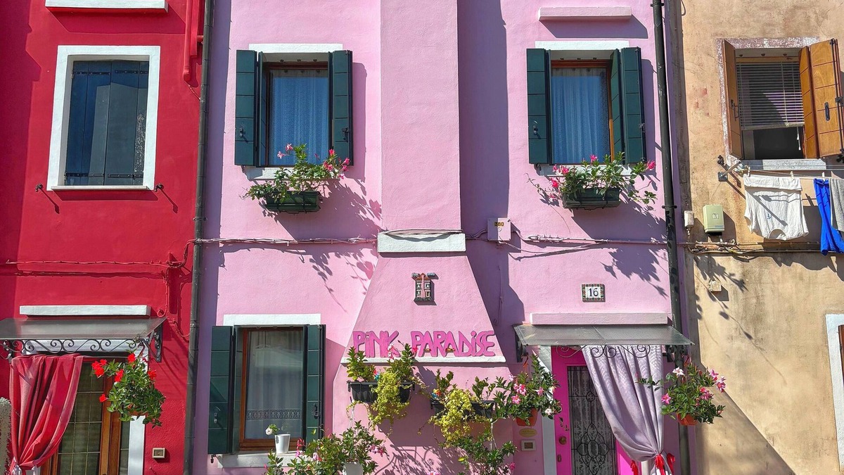 Burano Apartment | Pink Paradise