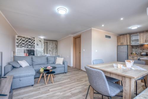 Ayios Pandeleimon Apartment | Pink Sand-Studio